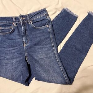 Free People Stylish Blue Cropped Jeans